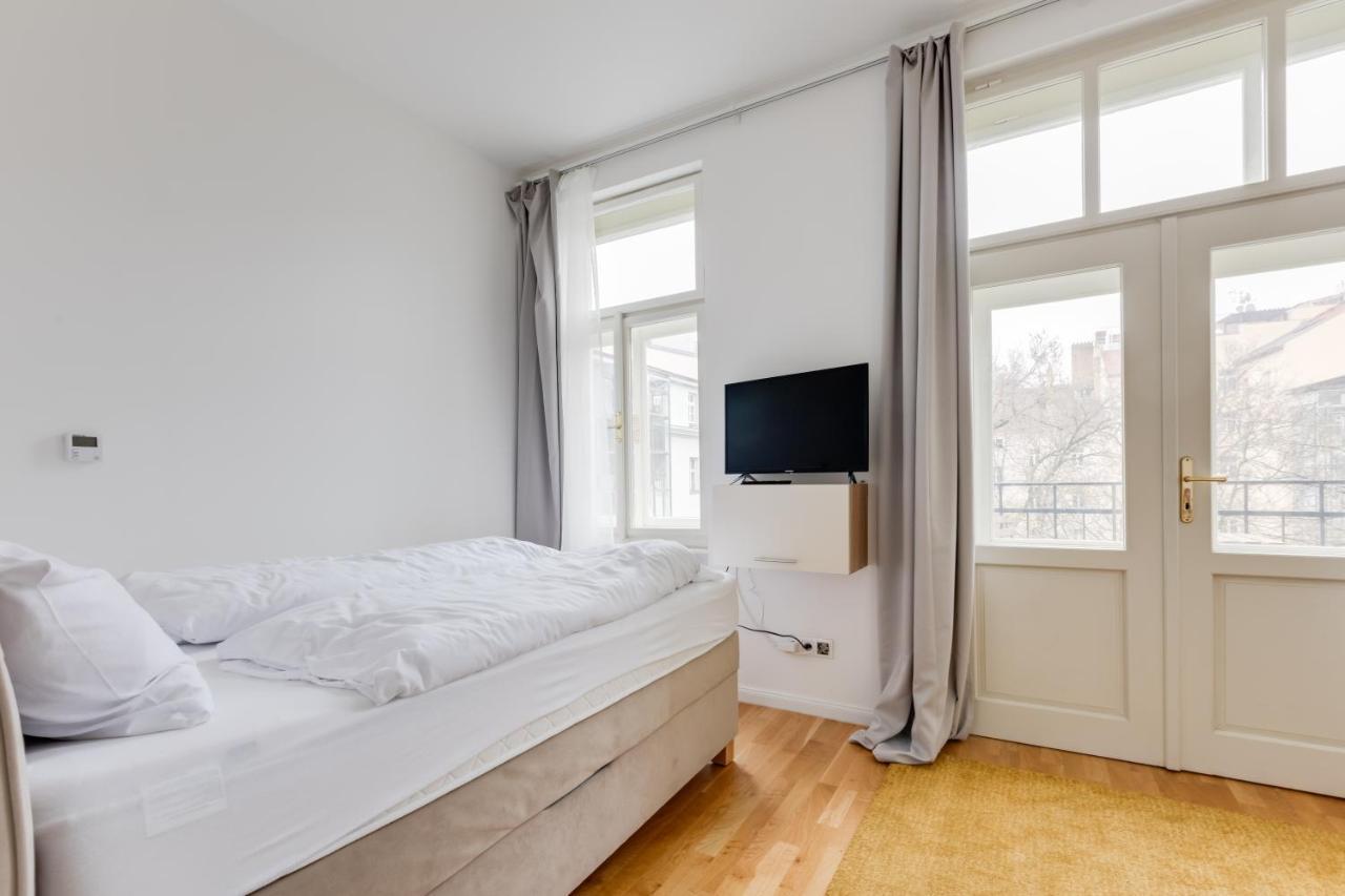 Jt'S Apartments Spanelska Str. Prague Exterior photo