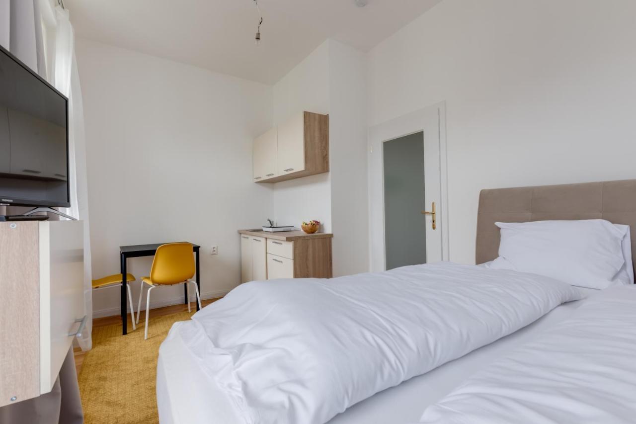 Jt'S Apartments Spanelska Str. Prague Exterior photo